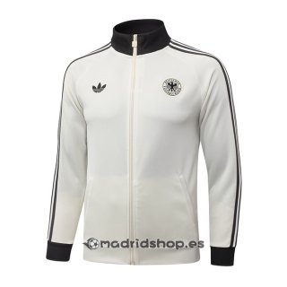 Chaqueta del Alemania 26-27 Crema